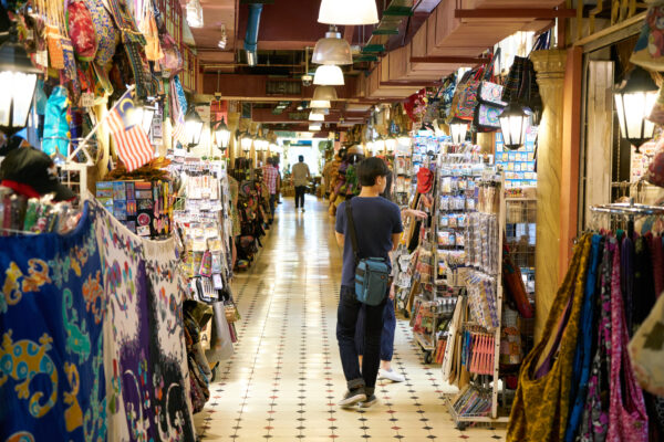 Best Places for Souvenir Shopping in Thailand